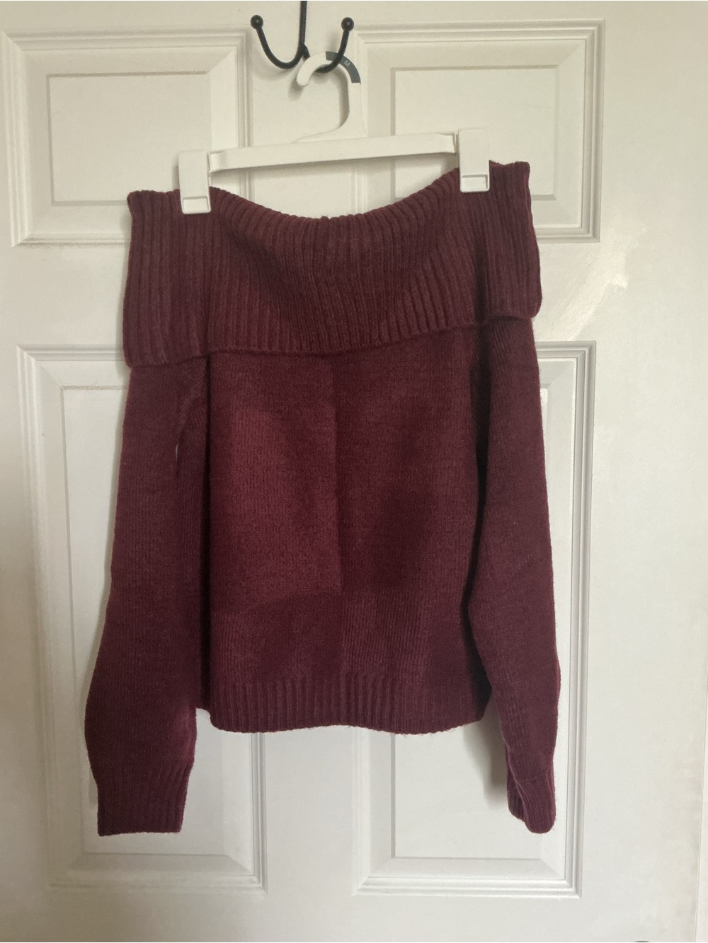 NWT: Abercrombie & Fitch Off-the-Shoulder Ribbed Foldover Sweater - Burgundy
